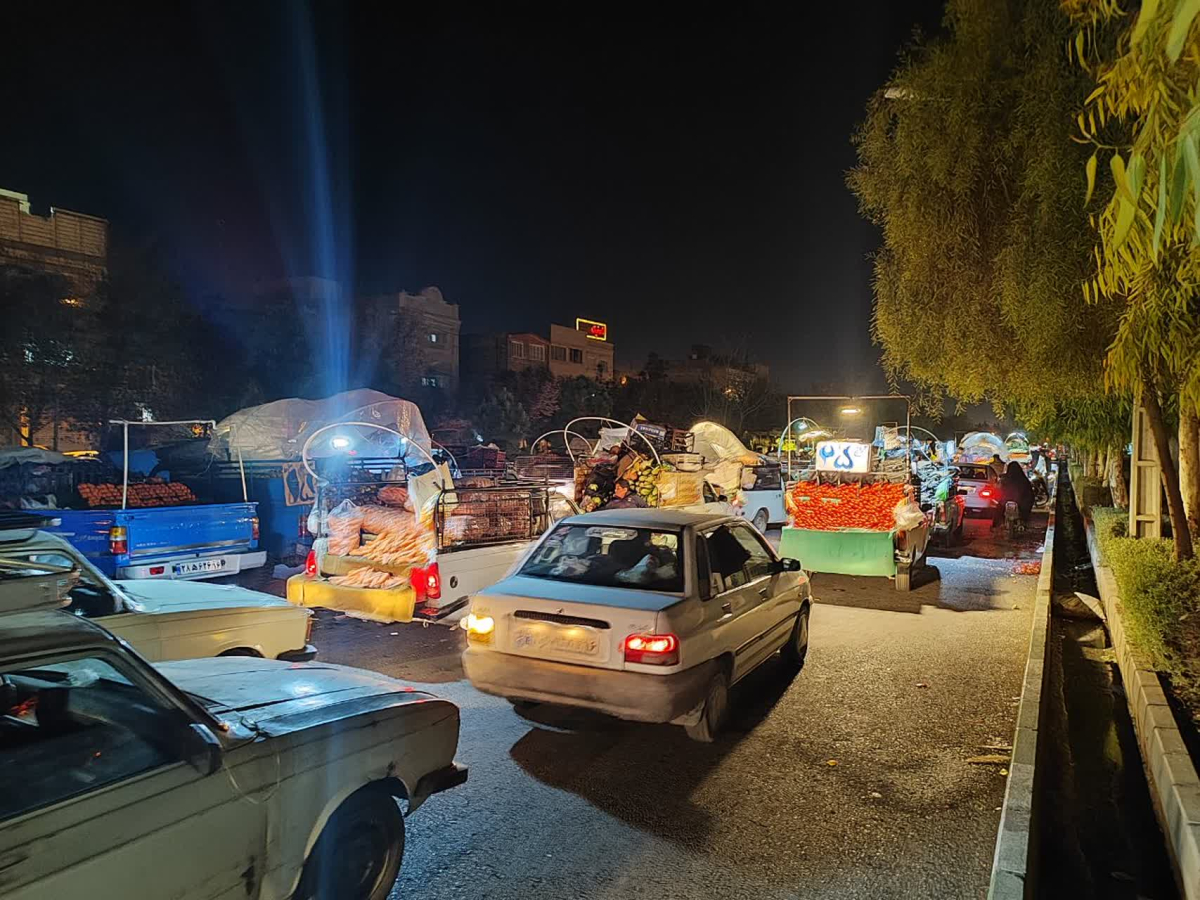 آغاز برخورد جدی با سدمعبر وانت بارها و میوه فروشان بلوار شاهد