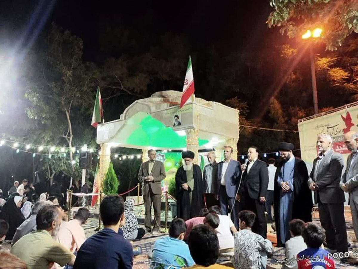 10 بوستان شهر قم مزین به مقابر شهدای گمنام هستند